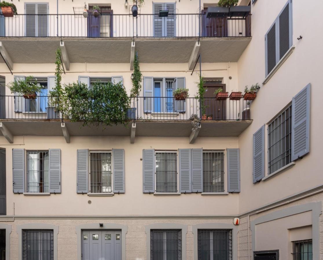 Easytopstay - Tricolore Modern And Cozy Apartment — Photos 1